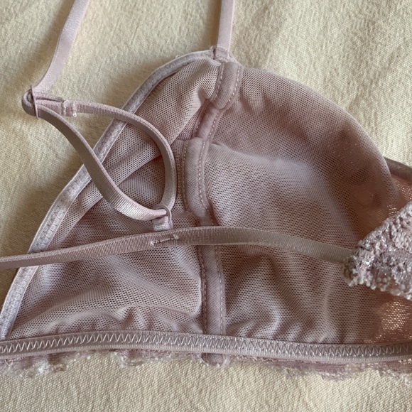 Free People Bralette (New) - Lilac floral lace - size medium (Not used!) - Picture 10 of 12